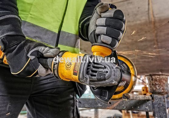 Шлифмашина угловая аккумуляторная DeWALT DCG418SHDX2