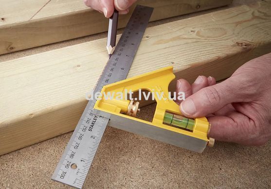 Косинець комбінований довжина лінійки 300 мм STANLEY 2-46-143