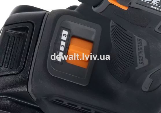 Набор из двух аккумуляторных бесщеточных инструментов McLaren F1 TEAM LIMITED EDITION DeWALT DCK200MM2T
