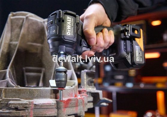 Шурупокрут ударний/Impact акумуляторний McLaren F1 TEAM LIMITED EDITION DeWALT DCF86MM2T