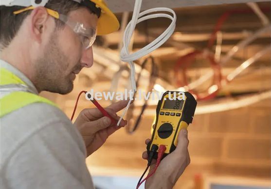 Мультиметр цифровой категории САТ III STANLEY FMHT82563-0