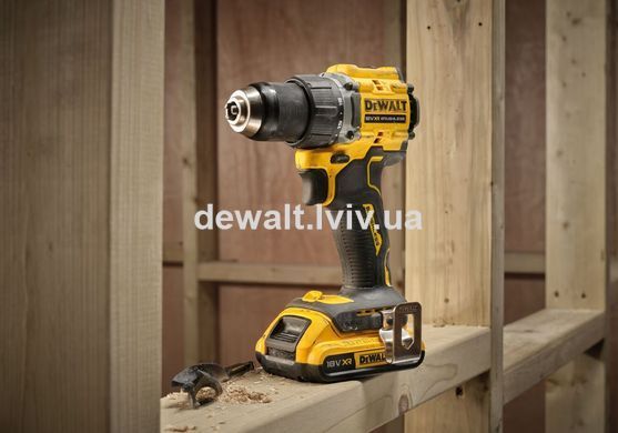 Дрель-шуруповерт аккумуляторная DeWALT DCD794D2T