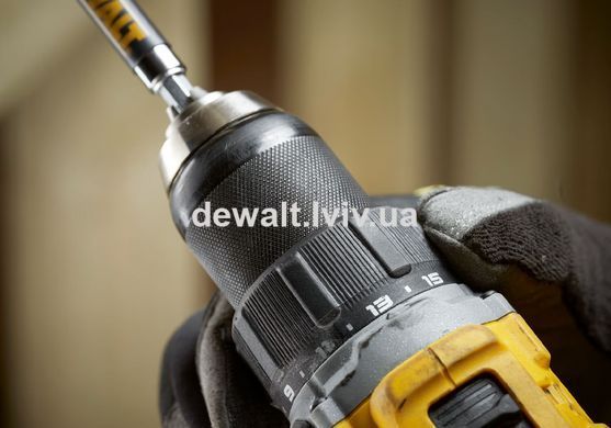 Дрель-шуруповерт аккумуляторная DeWALT DCD794P2T