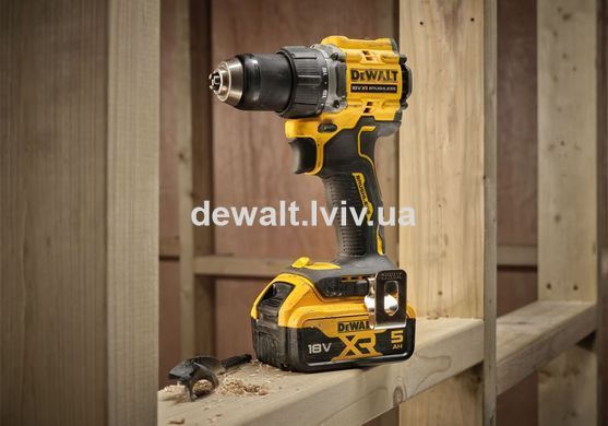 Дрель-шуруповерт аккумуляторная DeWALT DCD794P2T
