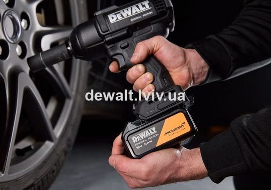 Гайкокрут ударний акумуляторний DeWALT DCF99MP2T