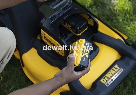 Газонокосарка акумуляторна самохідна безщіткова DeWALT DCMWSP156KIT