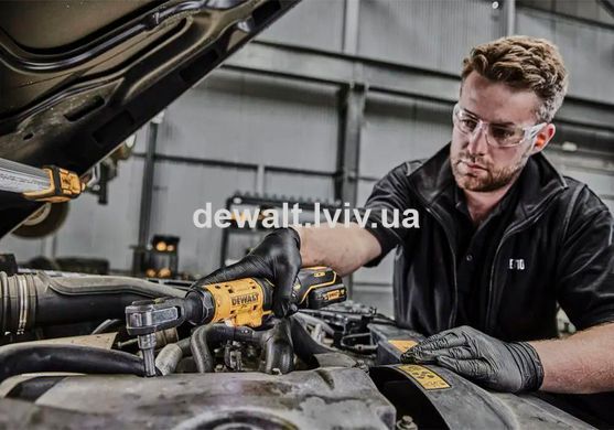 Трещітка кутова ударна акумуляторна DeWALT DCF504