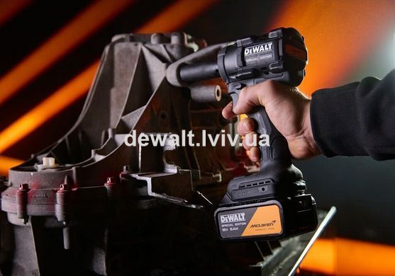 Гайкокрут ударний акумуляторний DeWALT DCF92MP2T