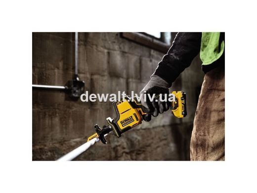 Пила сабельная аккумуляторная DeWALT DCS312