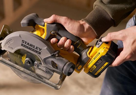 Пила циркулярная аккумуляторная STANLEY FATMAX SFMCS500B