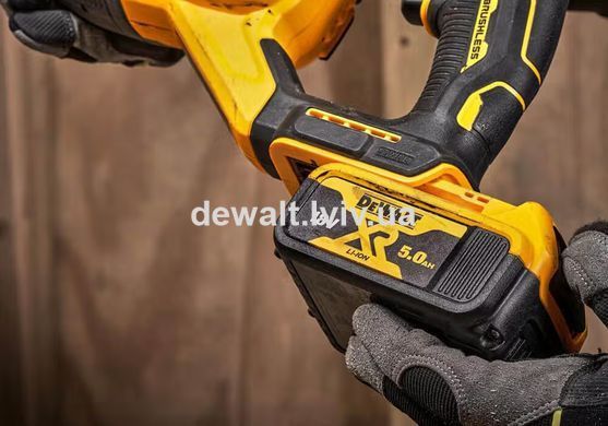 Пила сабельная аккумуляторная DeWALT DCS382