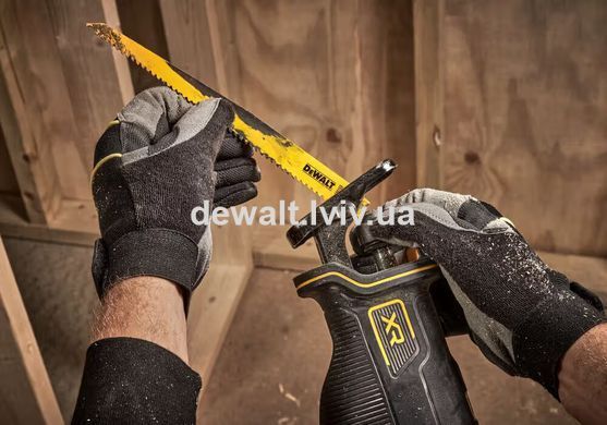 Пила сабельная аккумуляторная DeWALT DCS382