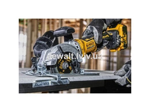 Пила дискова акумуляторна DeWALT DCS571