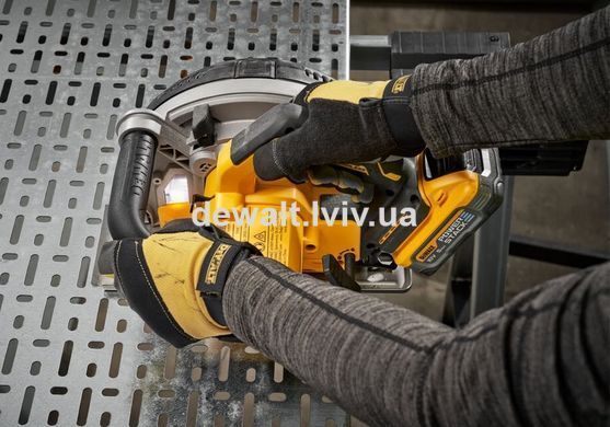 Пила дисковая по металлу аккумуляторная DeWALT DCS383H2
