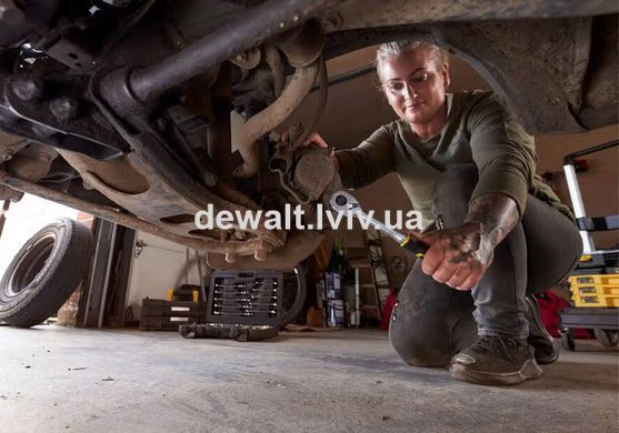 Набор головок торцевых1/4, 1/2 Maxi-Drive, 81 предмет STANLEY FMMT82826-1