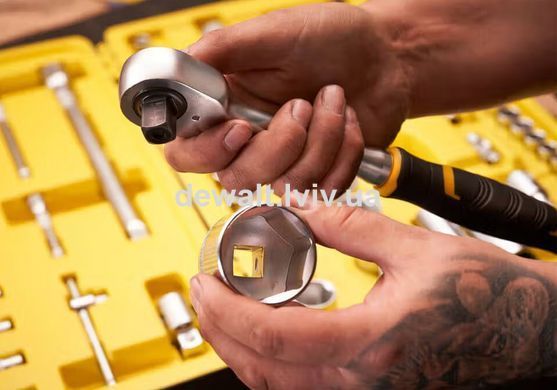 Набор головок торцевых1/4, 1/2 Maxi-Drive, 81 предмет STANLEY FMMT82826-1