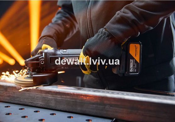 Набор из 5-х инструментов аккумуляторных DeWALT DCK5222MP2T