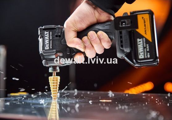 Набор из 5-х инструментов аккумуляторных DeWALT DCK5222MP2T