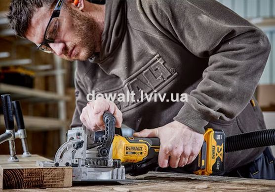 Фрезер ламельний акумуляторний DeWALT DCW682NT