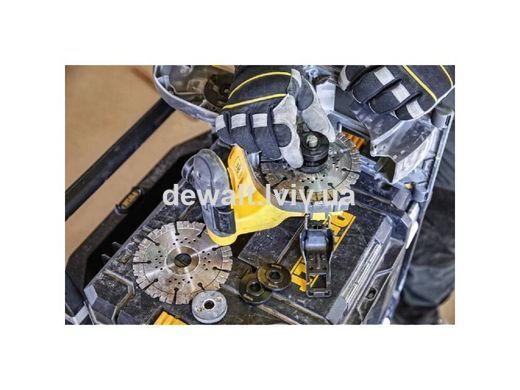 Штроборез аккумуляторный DeWALT DCG200