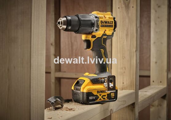 Дрель-шуруповерт с ударом аккумуляторная DeWALT DCD799P2T