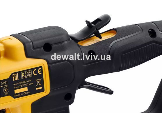 Кущоріз зі штангою акумуляторний DeWALT DCMPH566N