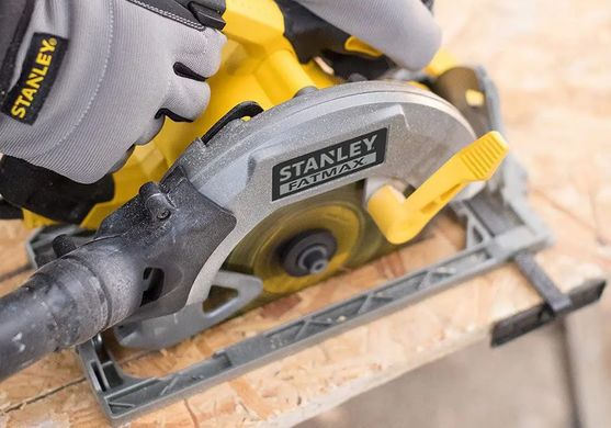 Пила циркулярна мережева STANLEY FATMAX FME301