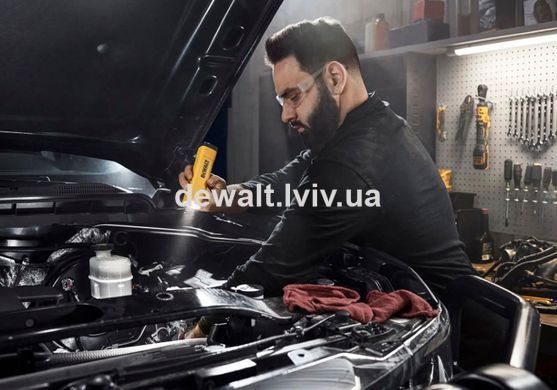 Фонарь аккумуляторный DeWALT DCL183