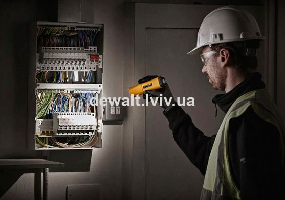 Фонарь аккумуляторный DeWALT DCL183