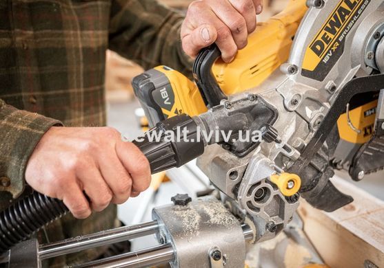 Пила торцовочная аккумуляторная DeWALT DCS782N