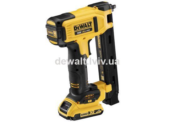 Степлер скобозабивний акумуляторний DeWALT DCN701