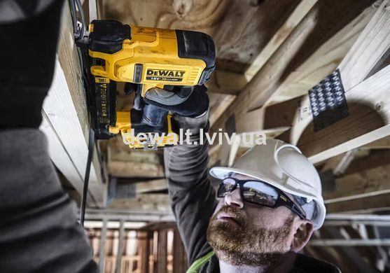 Степлер скобозабивний акумуляторний DeWALT DCN701