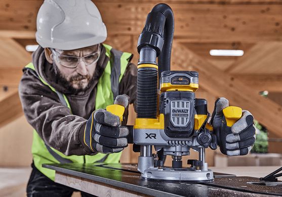 Фрезер кромковочный аккумуляторный DeWALT DCW620NT