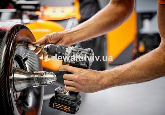 Дрель-шуруповёрт аккумуляторная McLaren F1 TEAM LIMITED EDITION DeWALT DCD85ME2GT