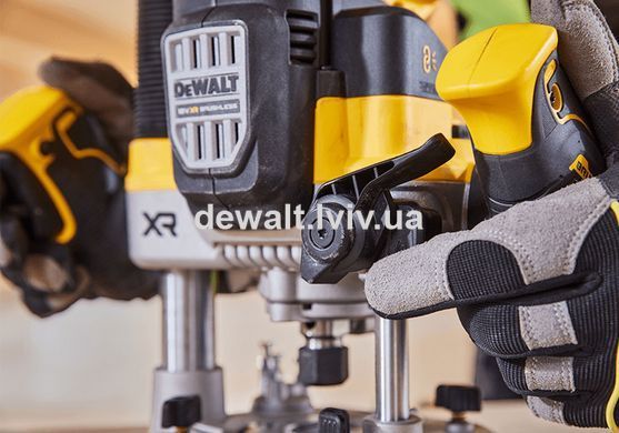 Фрезер кромковий акумуляторний DeWALT DCW620NT