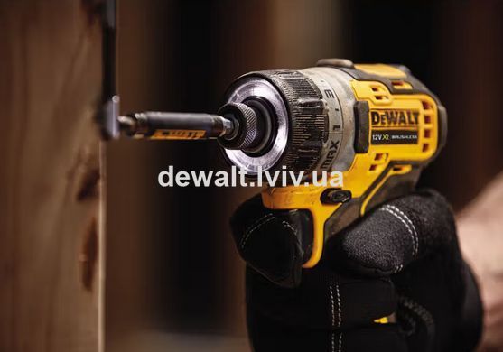 Шурупокрут акумуляторний безщітковий DeWALT DCF601