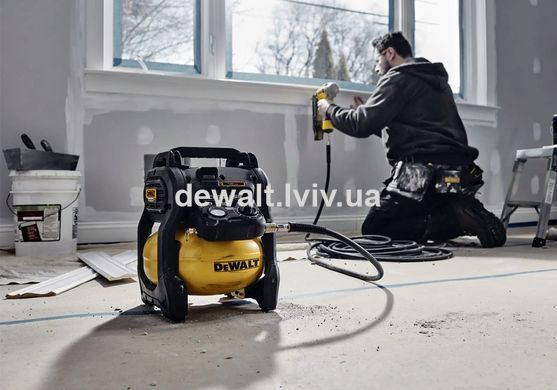 Компресор повітряний акумуляторний DeWALT DCC1018