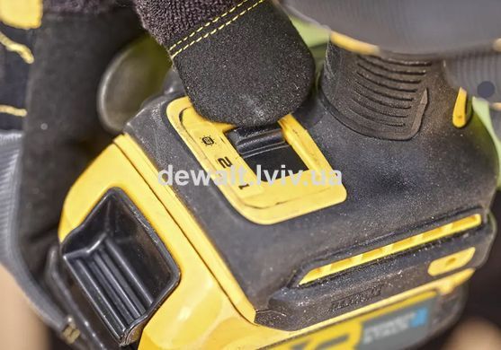 Шуроповерт ударный / Impact аккумуляторный DeWALT DCF870