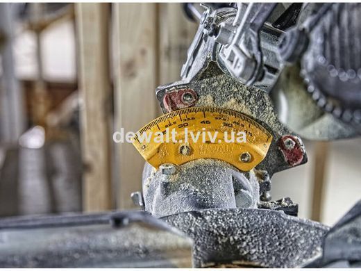 Пила торцовочная аккумуляторная DeWALT DCS727