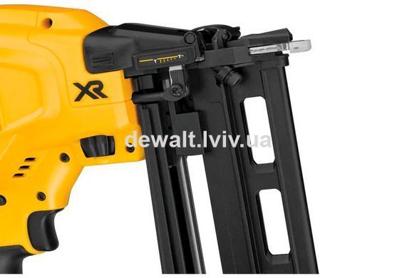Пістолет цвяхозабівний акумуляторний DeWALT DCN662