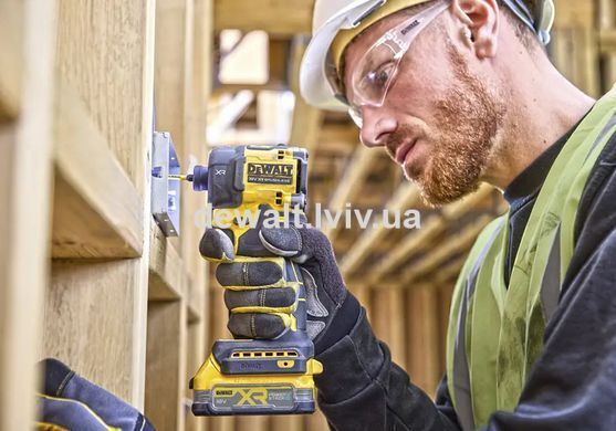 Шуроповерт ударный / Impact аккумуляторный DeWALT DCF870