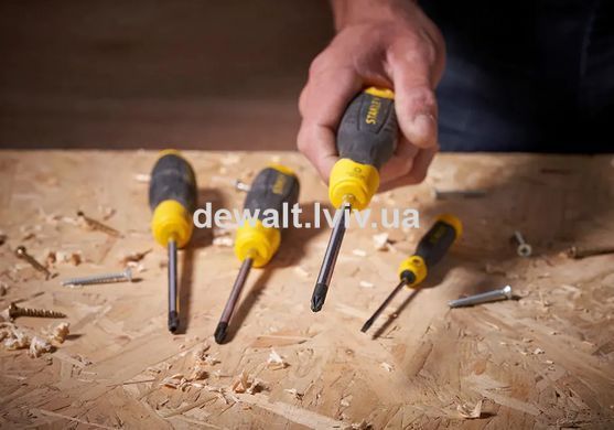 Отвертка Cushion Grip под шлиц Pz3 с длиной жала 150 мм STANLEY 0-64-976