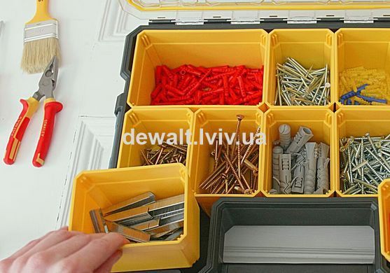Органайзер професійний FATMAX SHALLOW PRO METAL LATCH, вологозахисний, розмірами 446x116x357 мм STANLEY 1-97-518