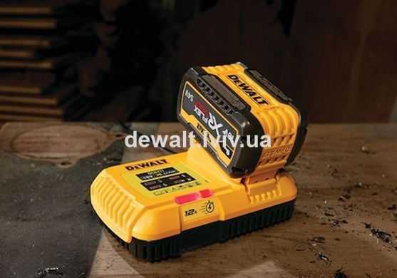 Зарядное устройство DeWALT DCB117