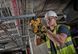 Шпилькоріз акумуляторний DeWALT DCS350NT