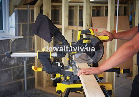 Пила торцювальна мережева STANLEY FATMAX FME721