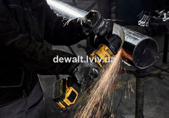 Шлифмашина угловая аккумуляторная DeWALT DCG440