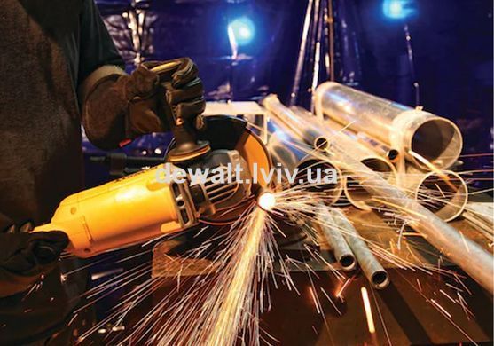 Шліфмашина кутова DeWALT DWE496