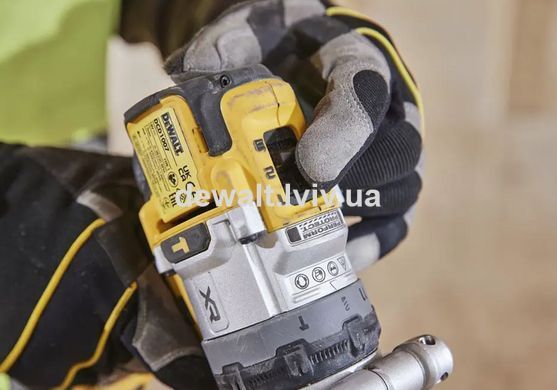 Дриль-шурупокрут з ударом акумуляторний DeWALT DCD1007