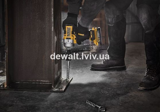 Гайковерт ударный аккумуляторный DeWALT DCF961